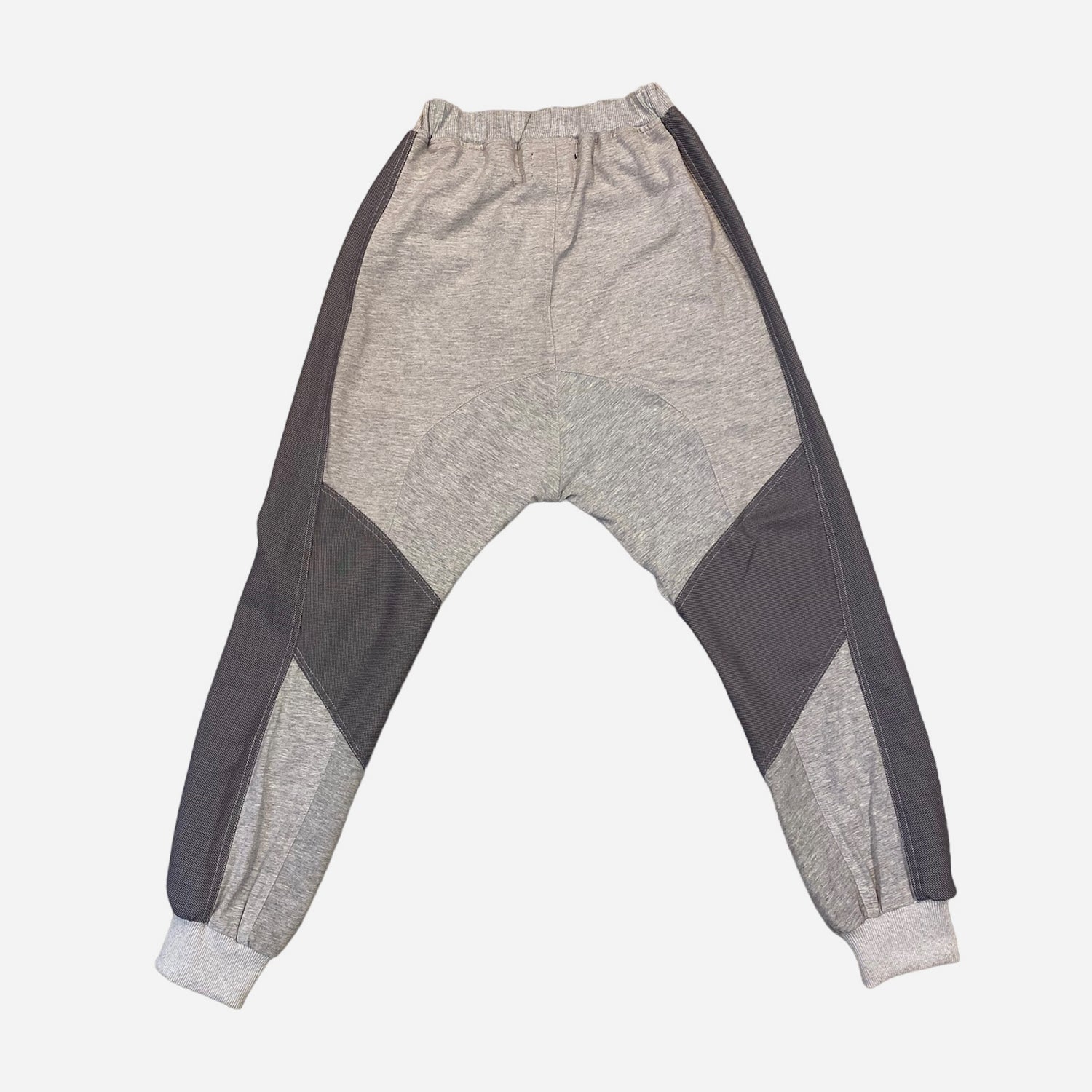 Low Crotch Jogger With Cuts
