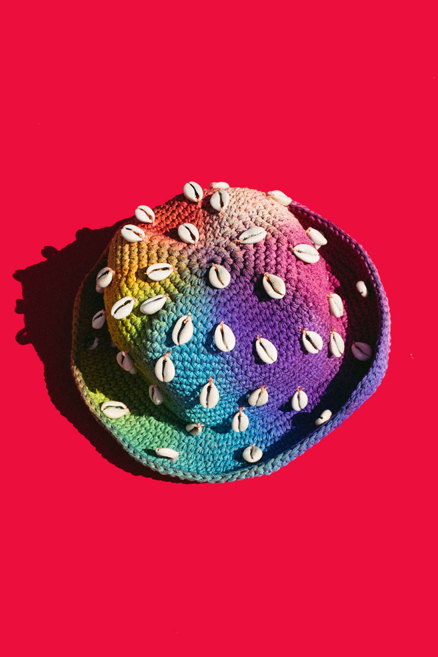 Pora Crochet Bucket Hat With Seashells Rainbow Tye Dye